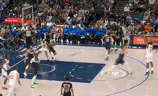 哈登第二节三分轰19+5分 骑士客场力克独行侠