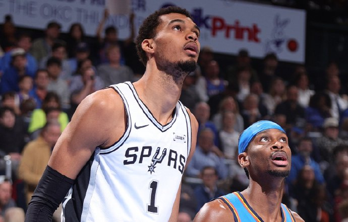 文班亚马反超亚历山大登顶MVP榜首